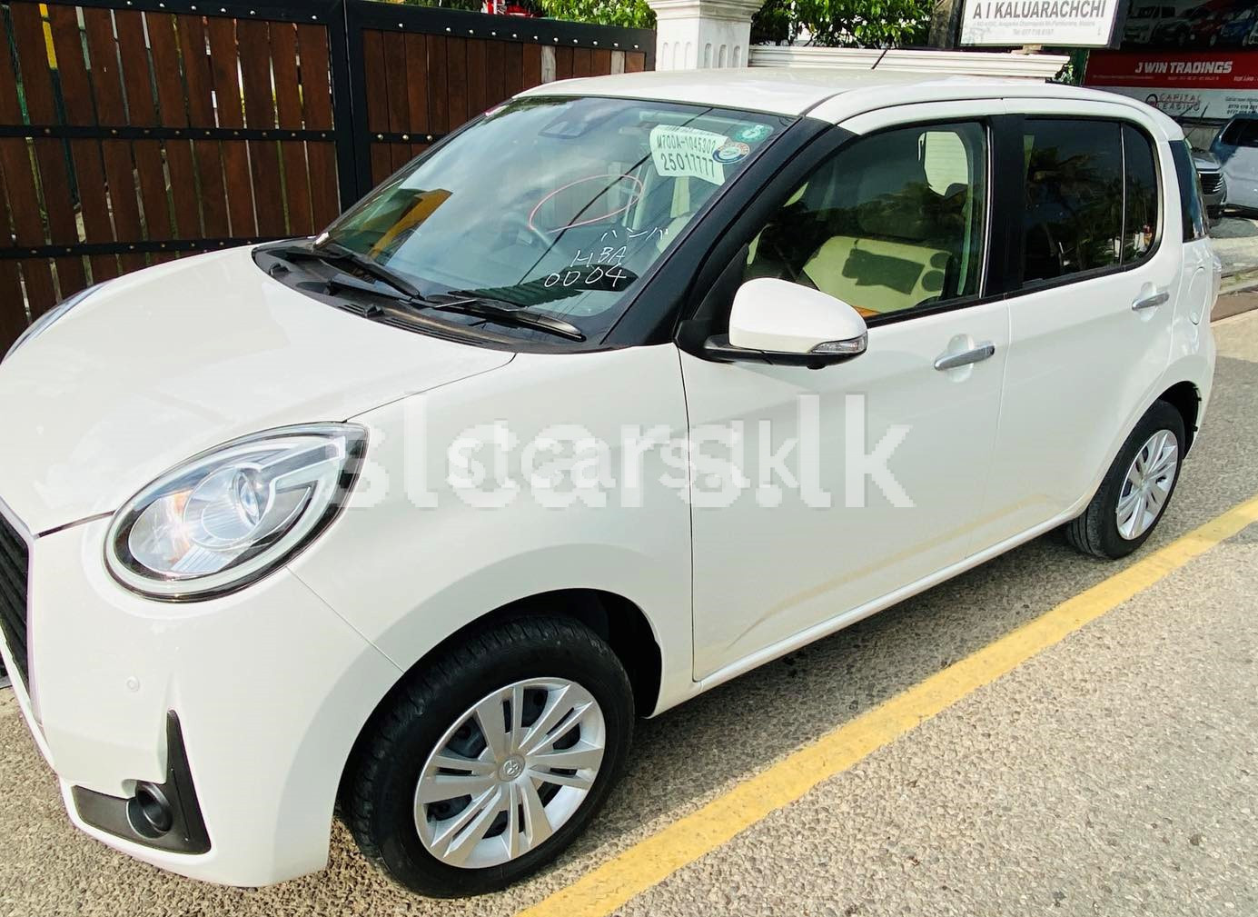 Vehicle Image 3