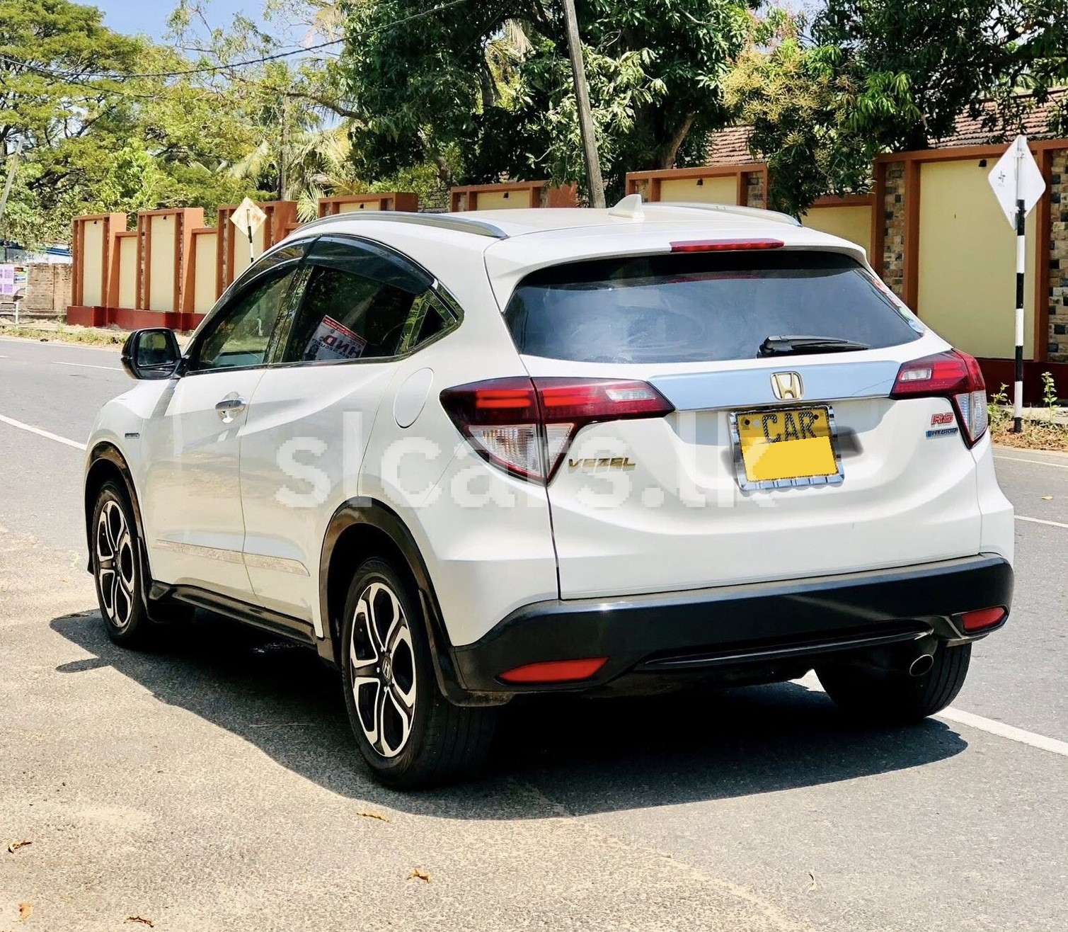 Vehicle Image 4