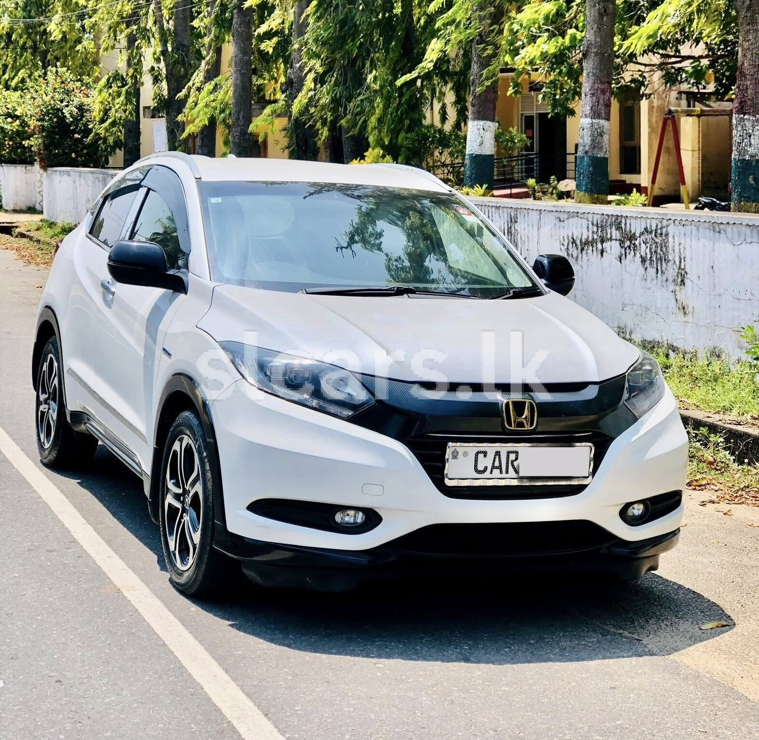 Vehicle Image 6