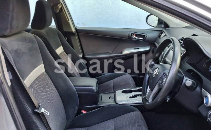 Vehicle Image 6