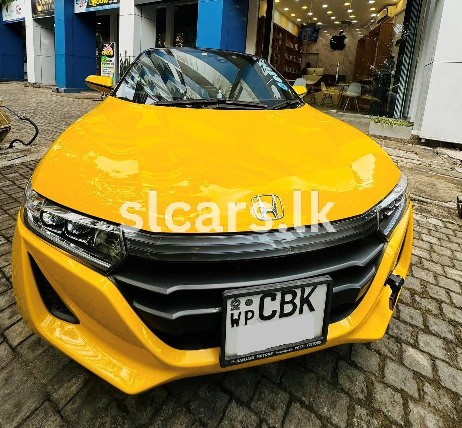 Vehicle Image 4