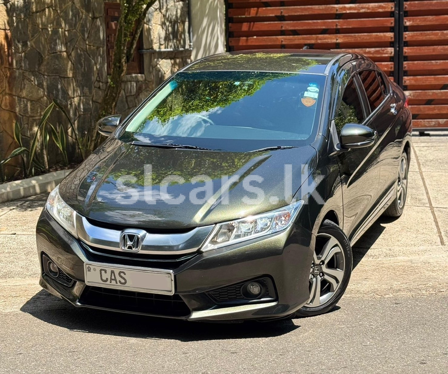 Vehicle Image 5