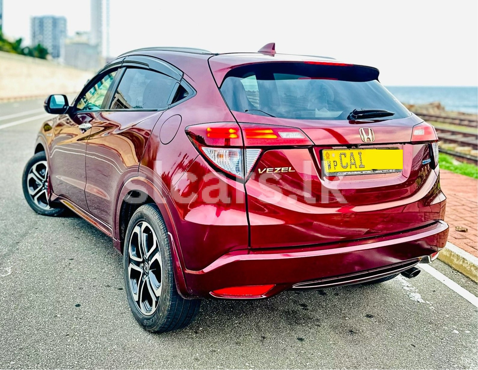 Vehicle Image 5