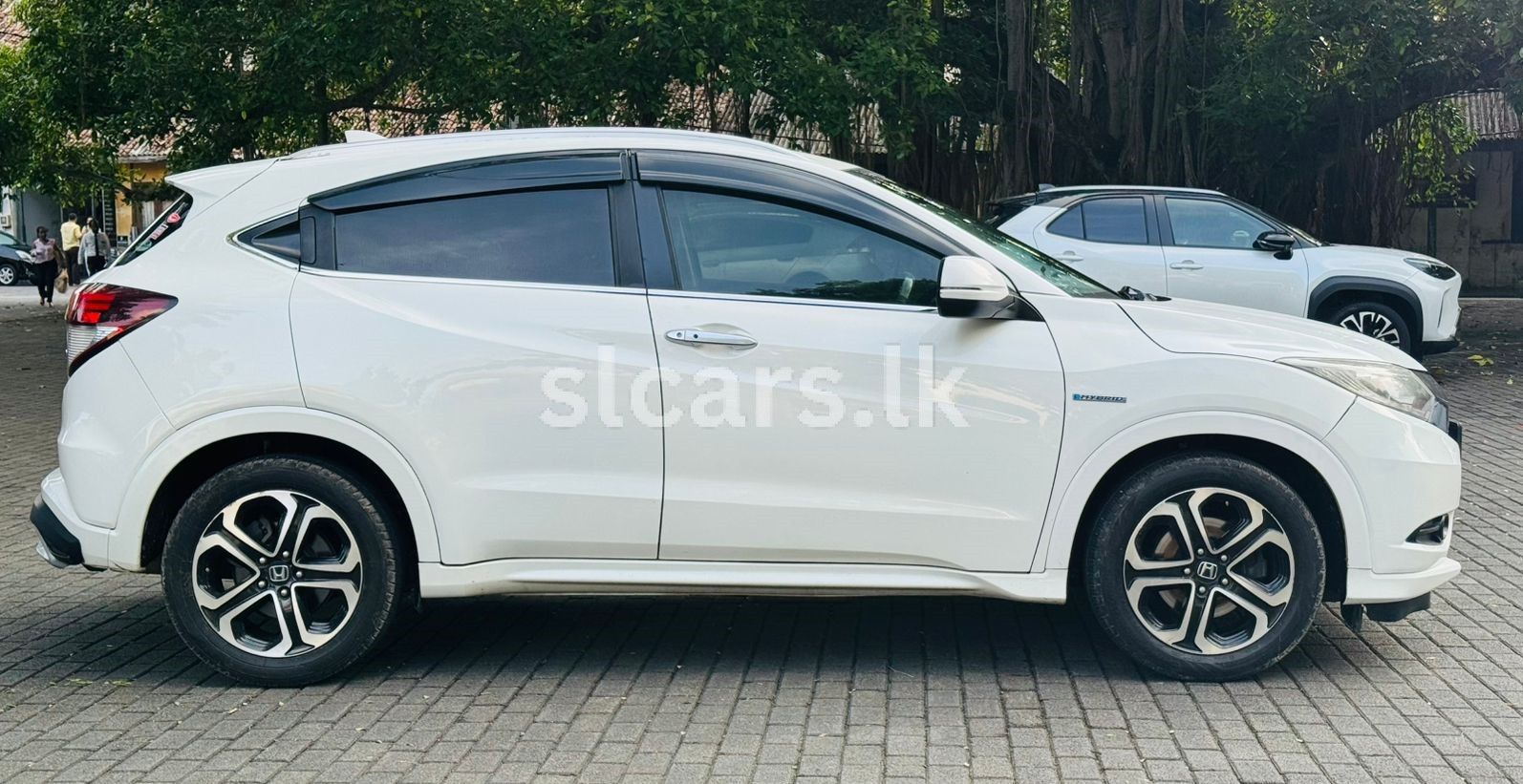 Vehicle Image 5