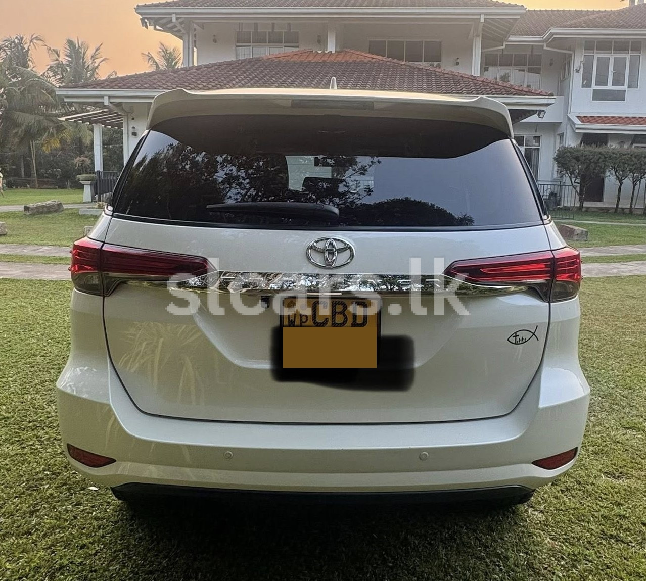 Vehicle Image 6