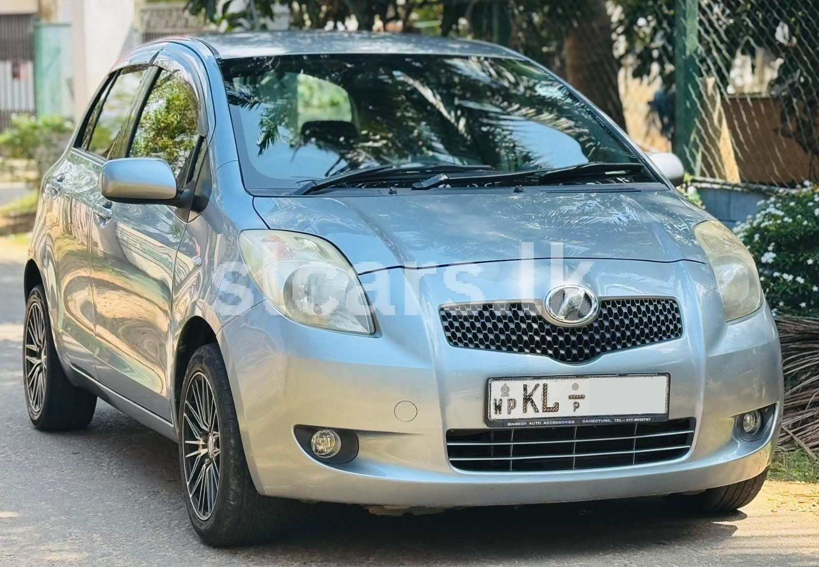 Vehicle Image 5