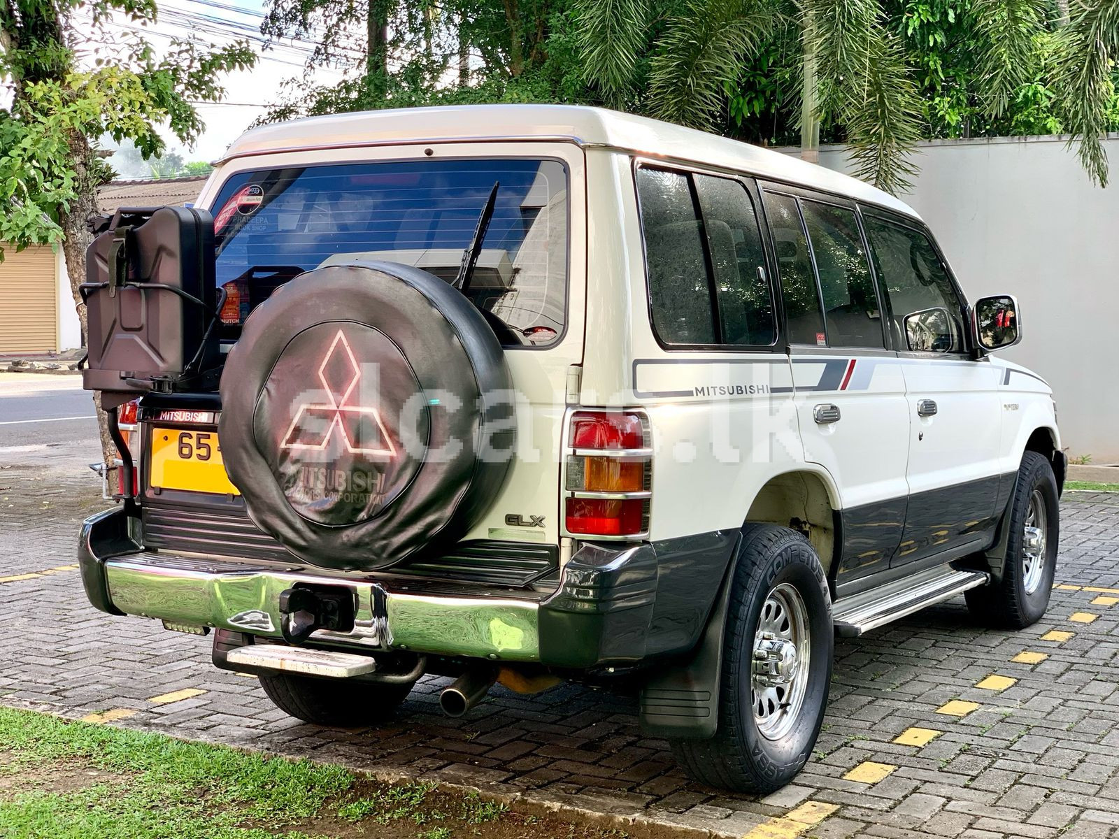 Vehicle Image 3