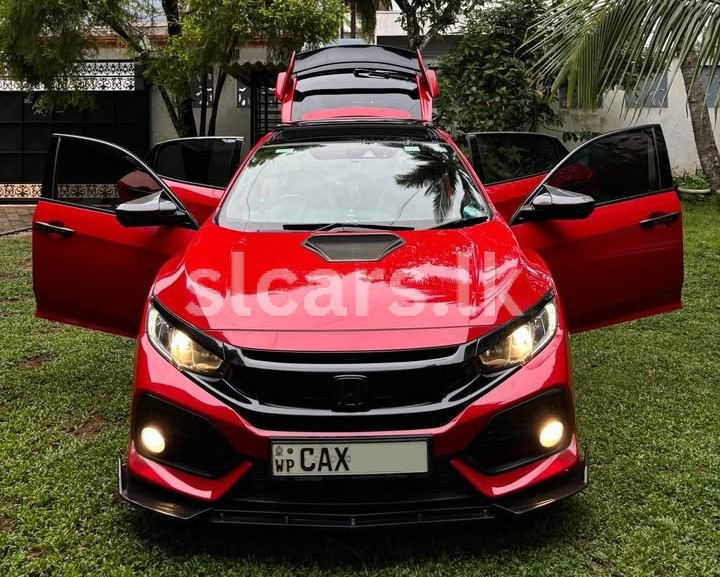 Vehicle Image 5
