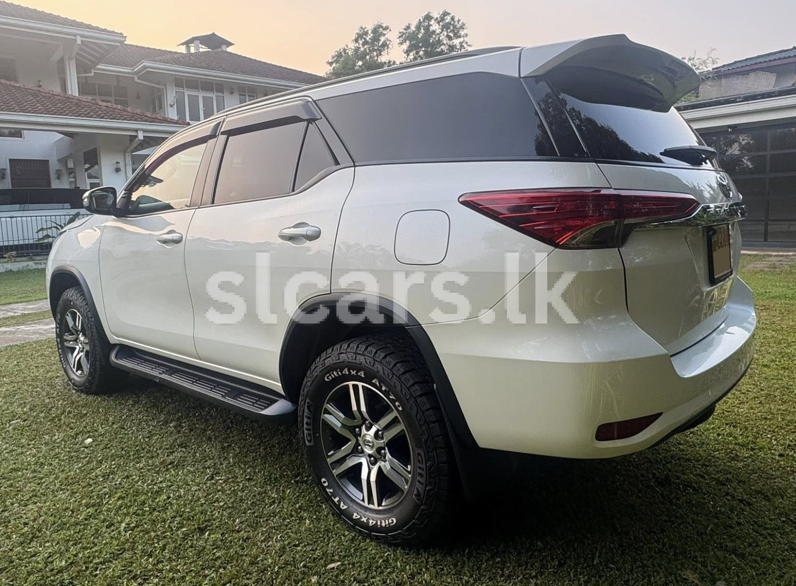 Vehicle Image 3
