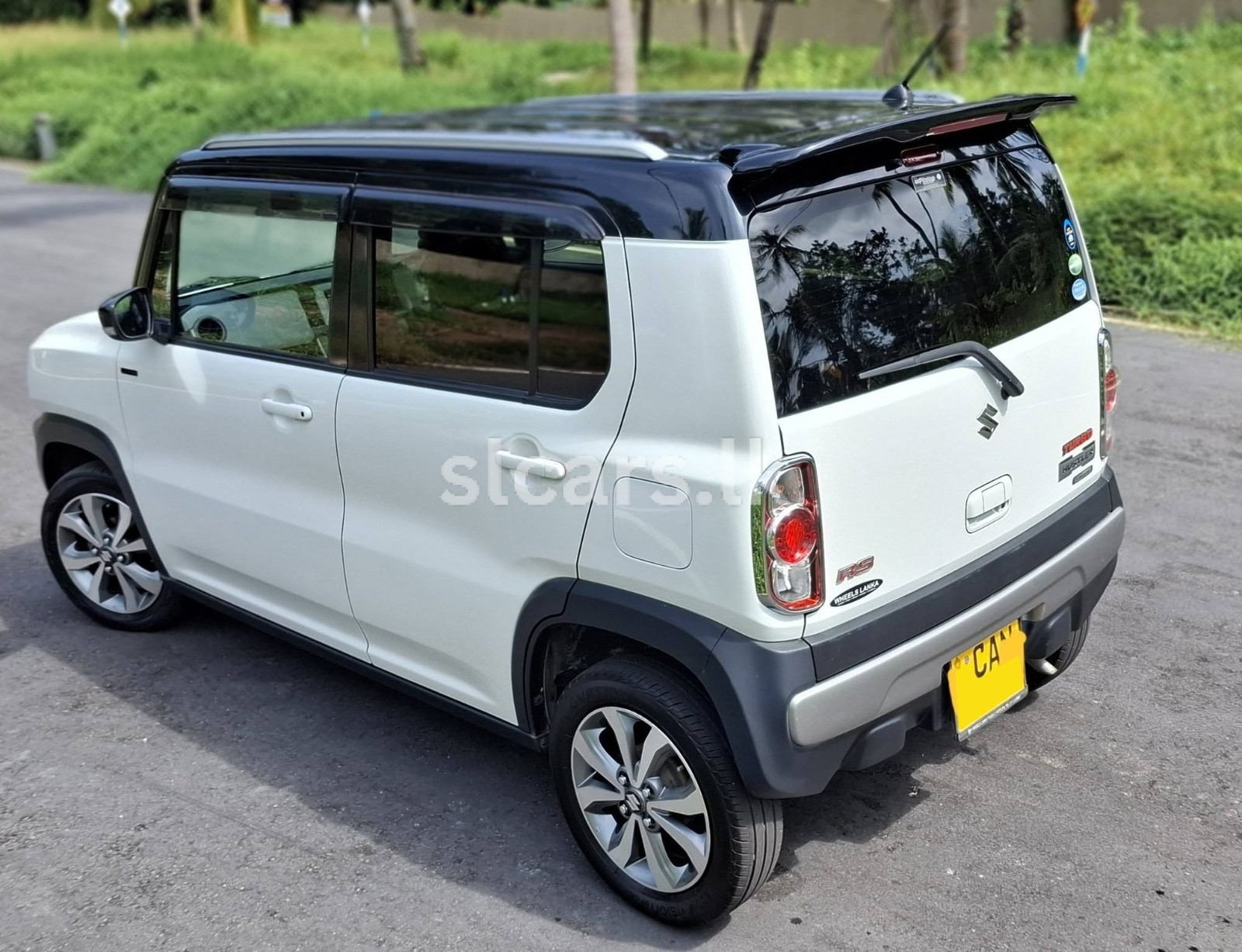 Vehicle Image 3