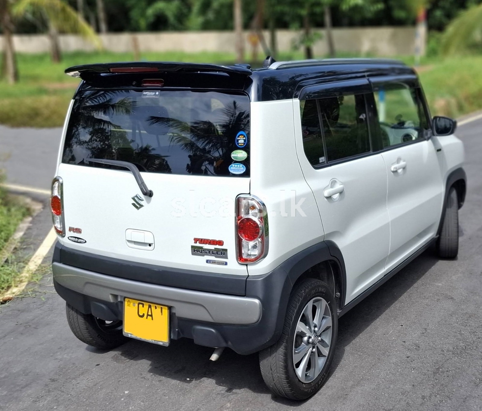 Vehicle Image 4