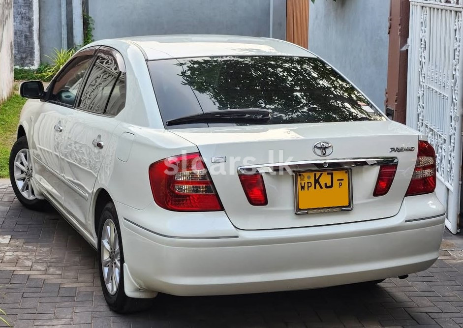 Vehicle Image 3