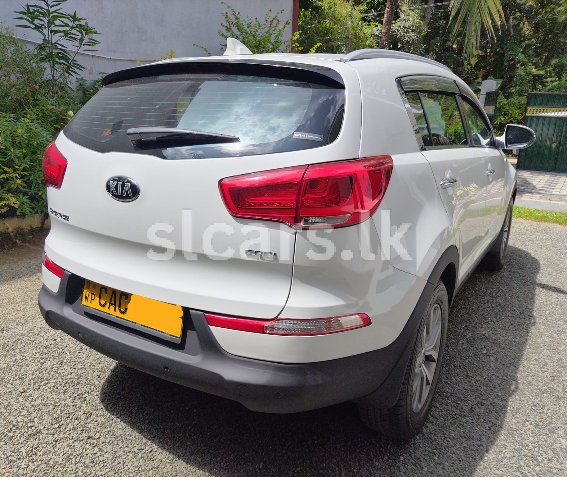 Vehicle Image 5