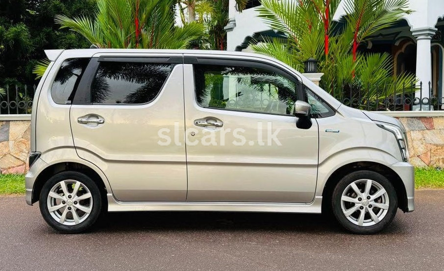 Vehicle Image 4