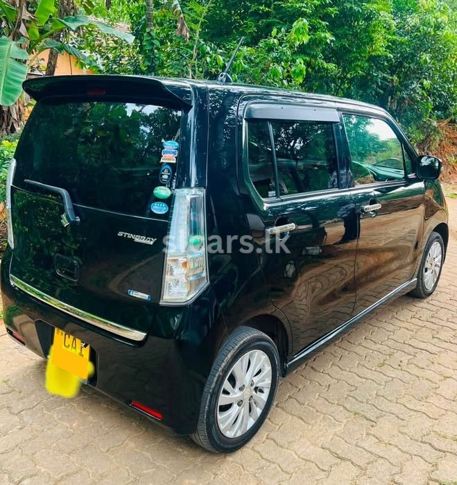 Vehicle Image 4