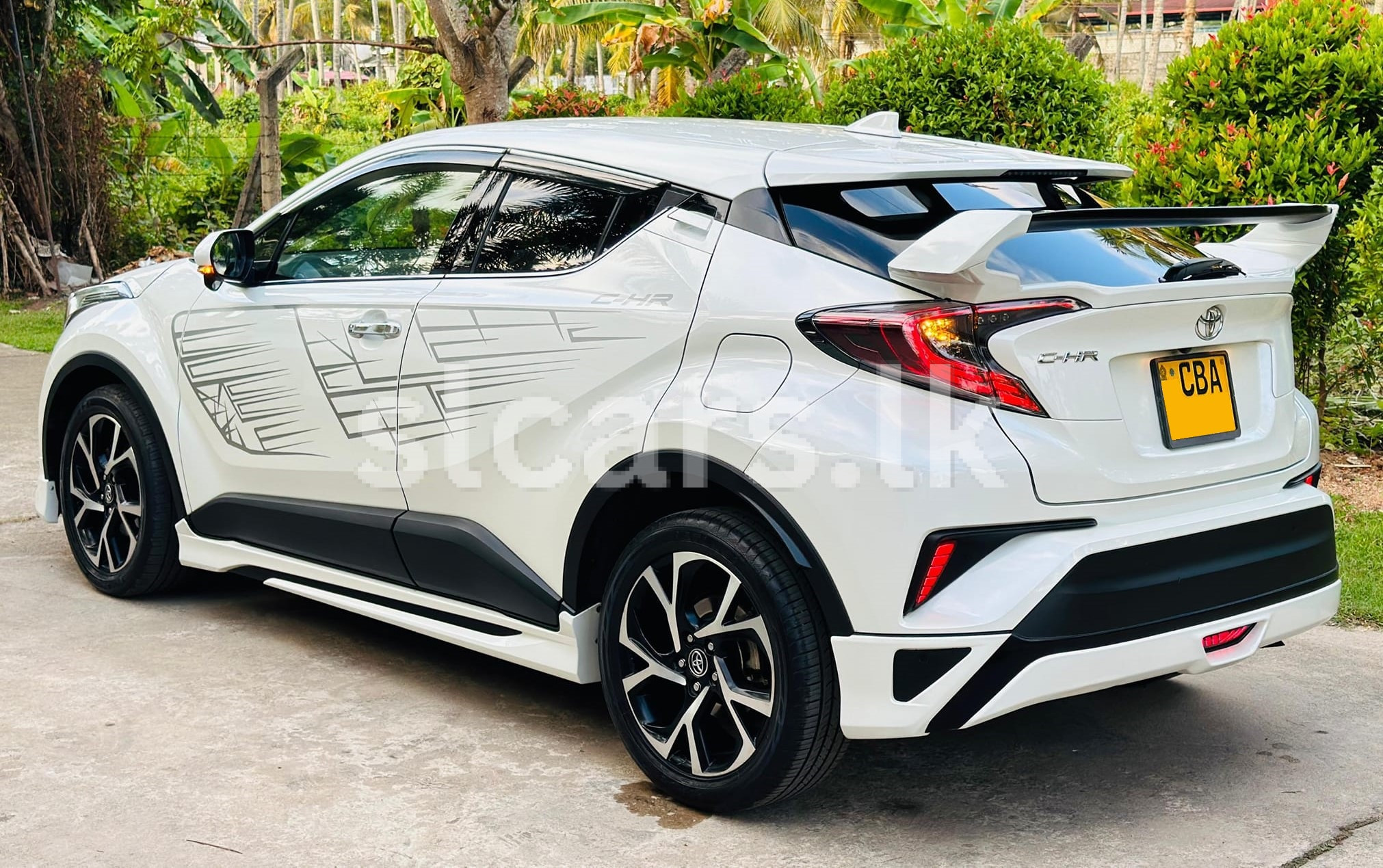 Vehicle Image 5