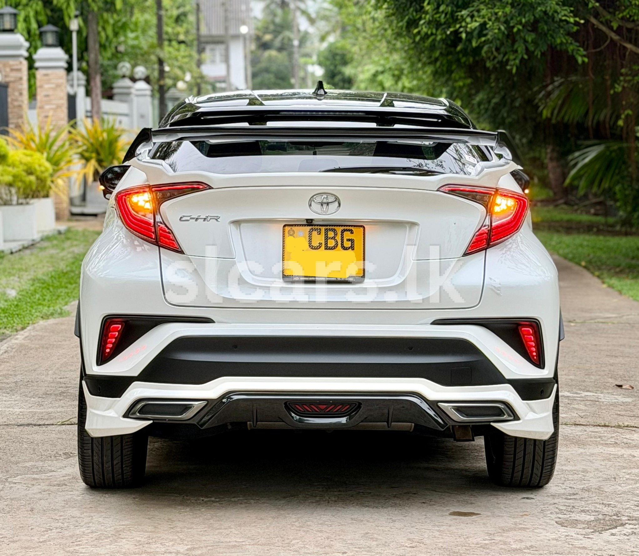 Vehicle Image 6