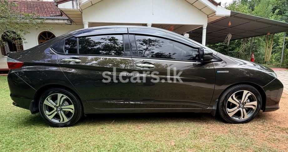 Vehicle Image 6