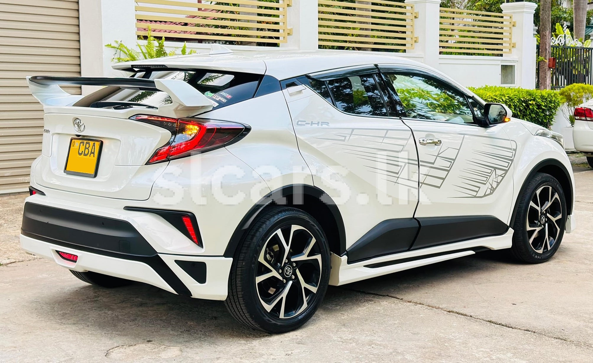 Vehicle Image 6